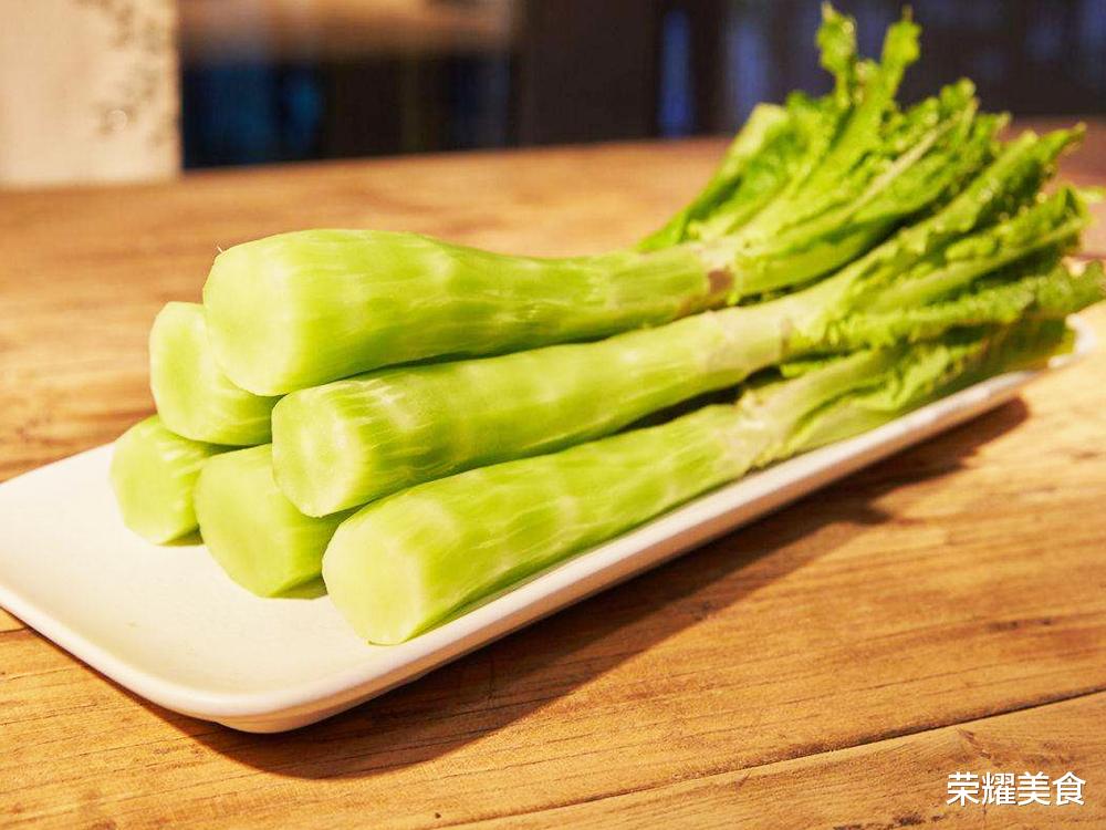 香椿▲春天不可错过的9种食材，味鲜营养高，现在不吃，更待何时？