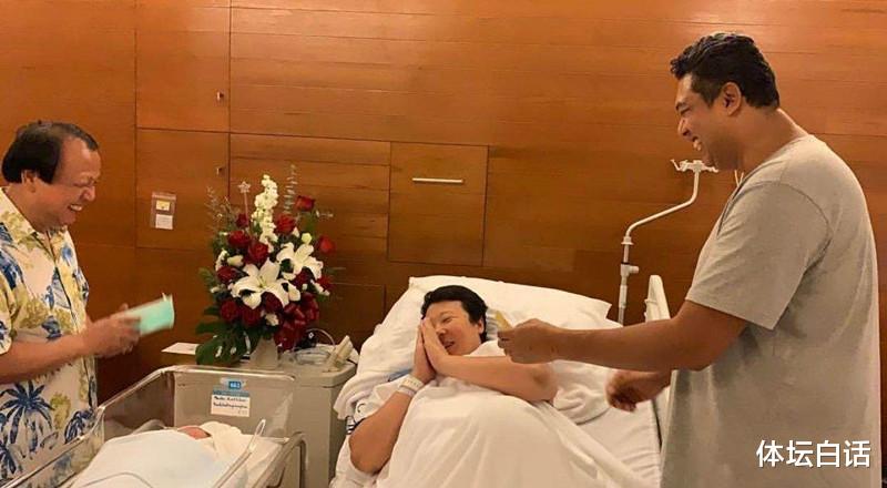 冯坤@冯坤与泰国教练结婚6年，儿子卷发像妈妈，因工作经常两地分居