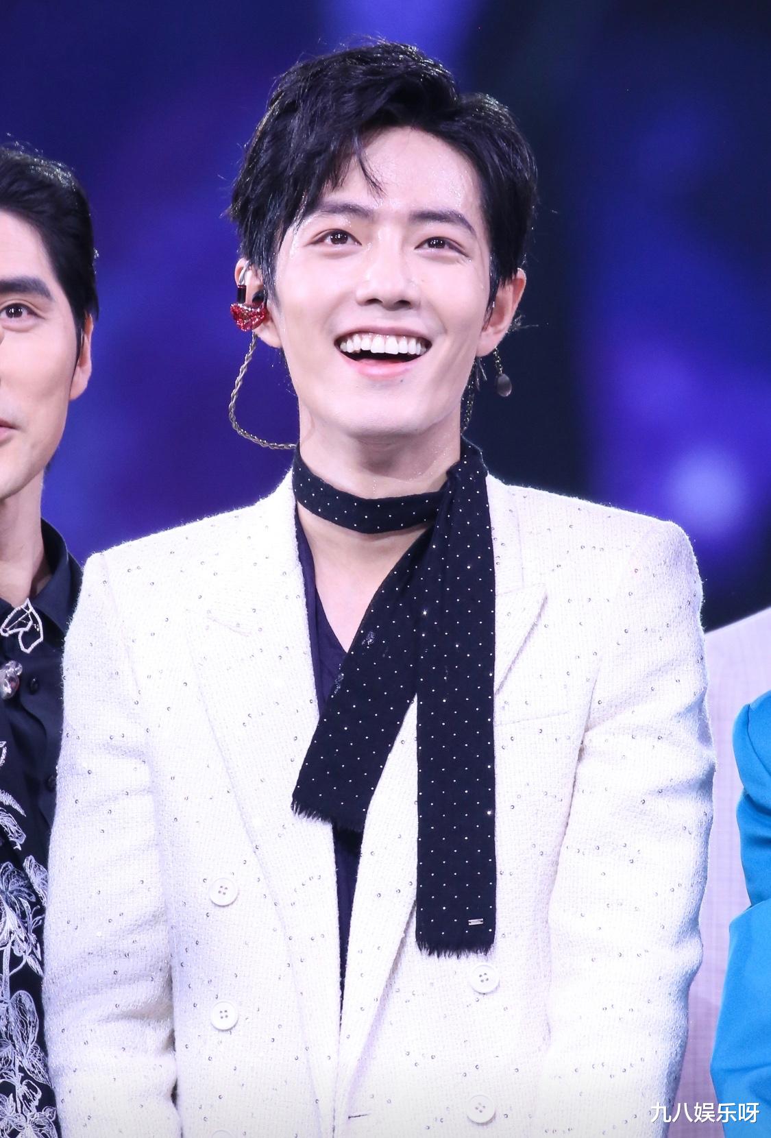 肖战|肖战追梦单曲上线，官方点名有亮点，粉丝：终于等到你