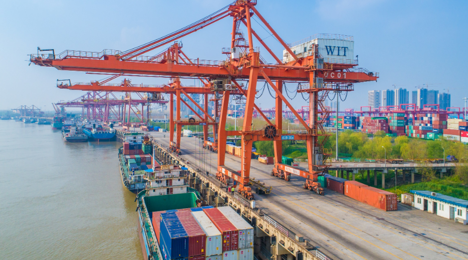 |意大利向华求助后，双方达成3000亿订单，我国市场成“香饽饽”