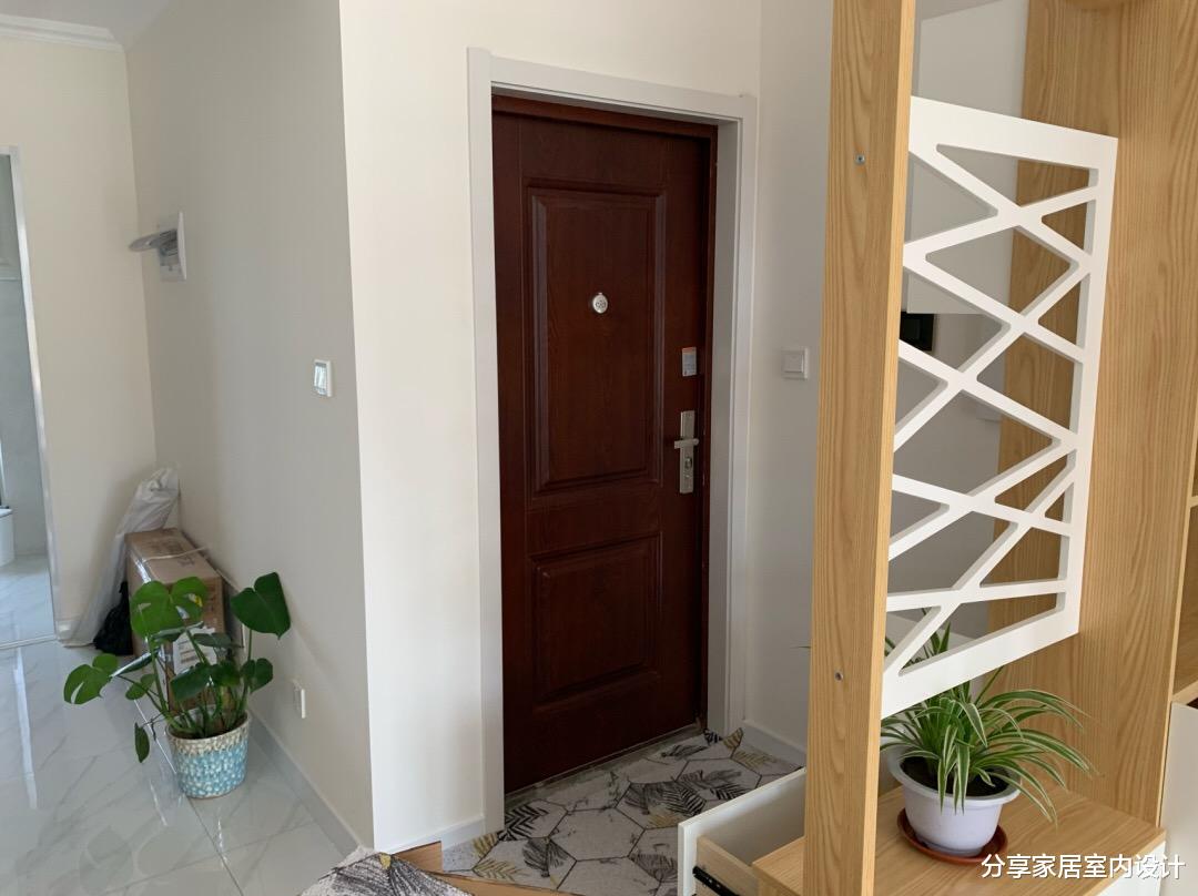 |复式楼的小家终于完工，效果还不错，楼梯这样设计真心喜欢，羡慕