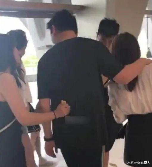 『王思聪』王思聪同时约会6女子，把脚放新欢身上，7人各自玩手机场面尴尬