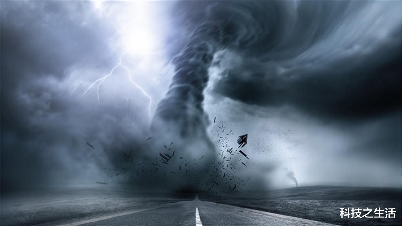 卫星|美国卫星拍的画面，“海上巨兽”正游向我国，面积等同1200个香港！