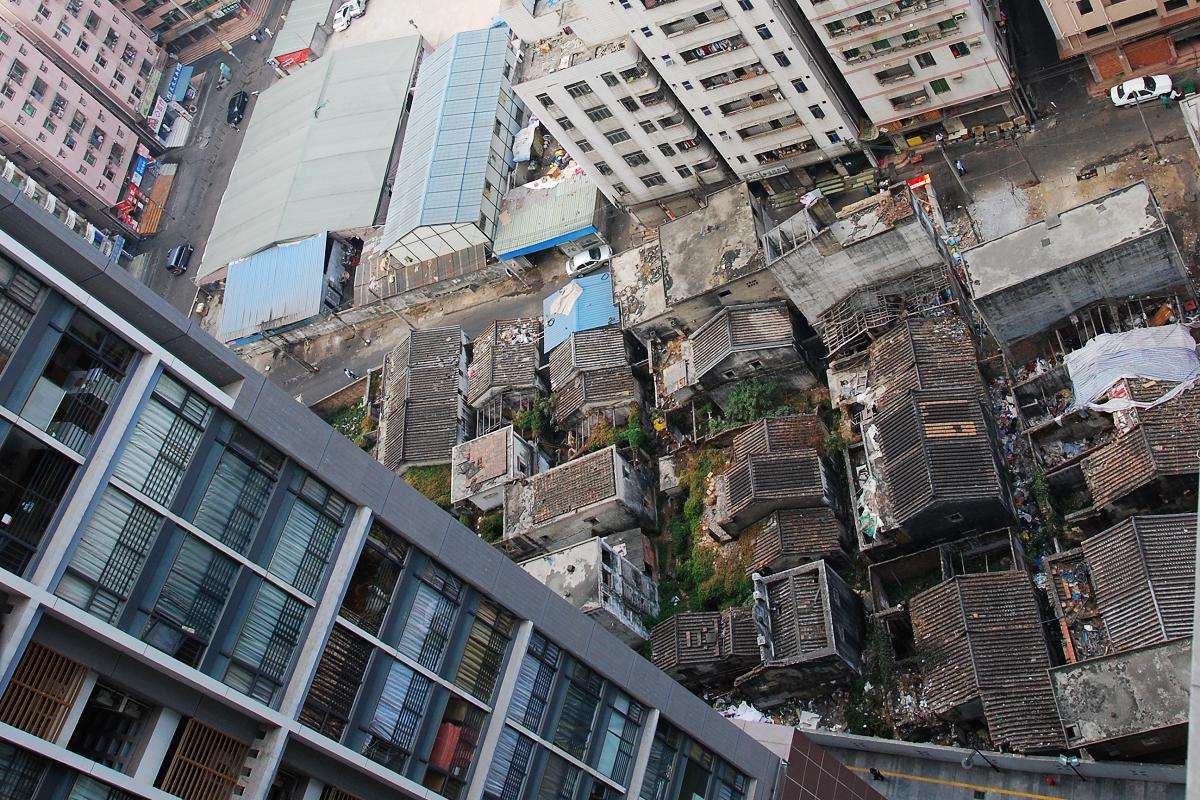 富人区|住1500万房子，拿4000工资，富人区里的穷人生活到底如何