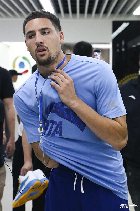 【央行】库里+汤普森交换保罗！到底谁在说谎？