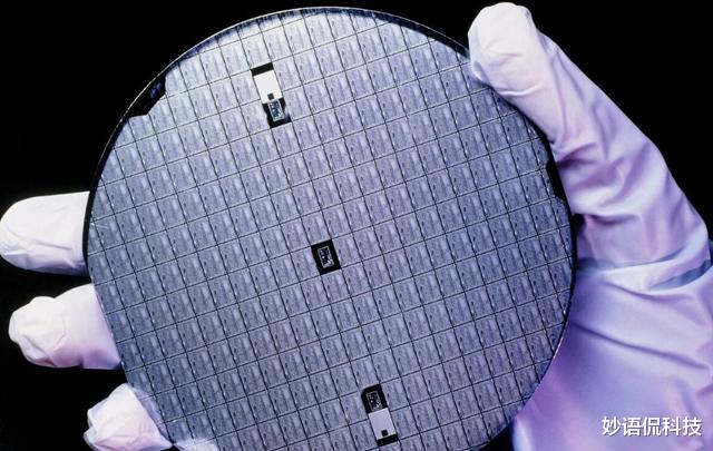 芯片|余承东正式官宣，任正非也相继宣布，国家终于发声了