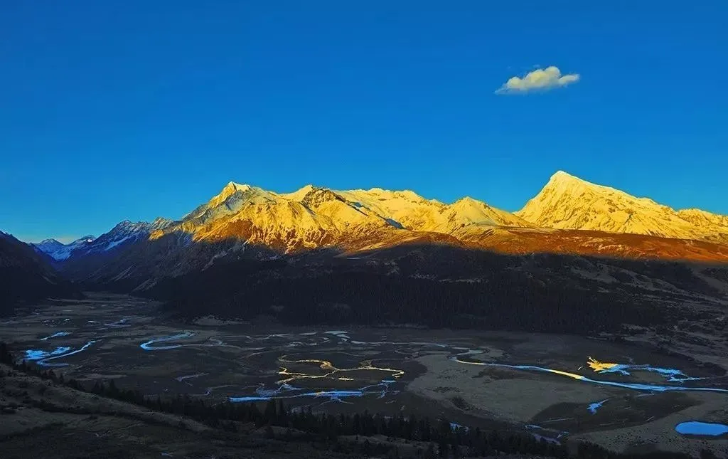 川西@美到窒息！这4个川西景点堪称仙境，人少景美不打挤！