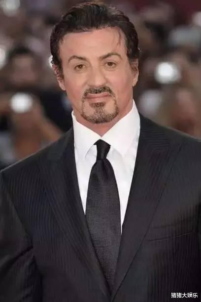 阿诺德·施瓦辛格:史泰龙为她绿施瓦辛格,今57岁似怀第6胎,史泰龙前妻报复真残忍