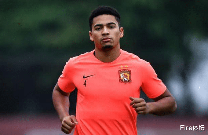 国足|大反转！高拉特仍有望为国足出战，下个月FIFA听证会给出答案