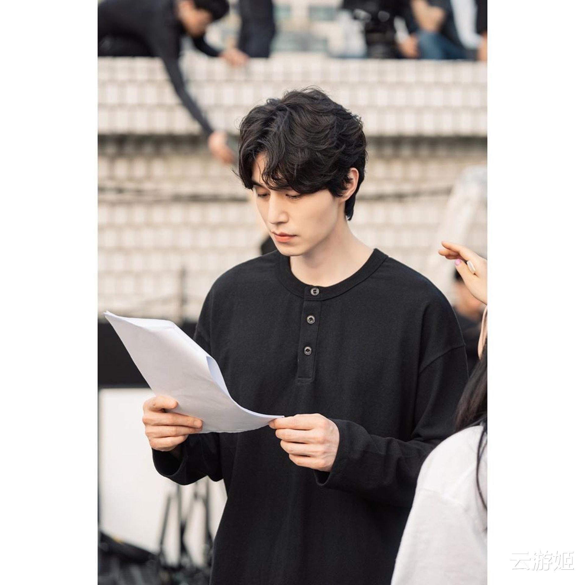 宋仲基|外网票选最佳韩国男演员，宋仲基没进前十，玄彬金秀贤都未获冠军