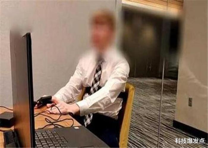 火星■自称时空穿越者的女子，来自3812年，还拿出照片作为证据！