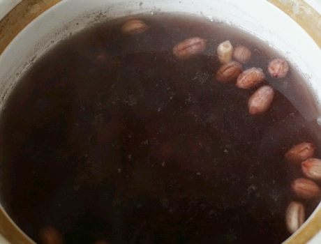 红豆|入中伏，分享一道红豆汤，祛湿更滋补，5块钱煮一锅，比绿豆汤好
