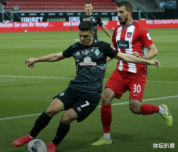 『德甲』2-2！德甲121年豪门惊险保级，全队疯狂庆祝，下赛季18强出炉！