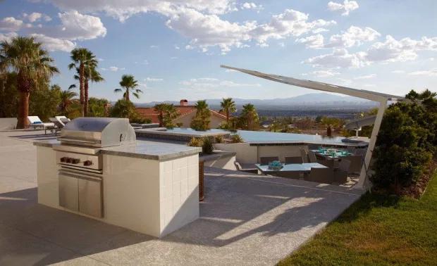 梅威瑟：不输梅威瑟！UFC嘴炮3栋豪宅曝光 价值5100万，收藏千万豪车名表