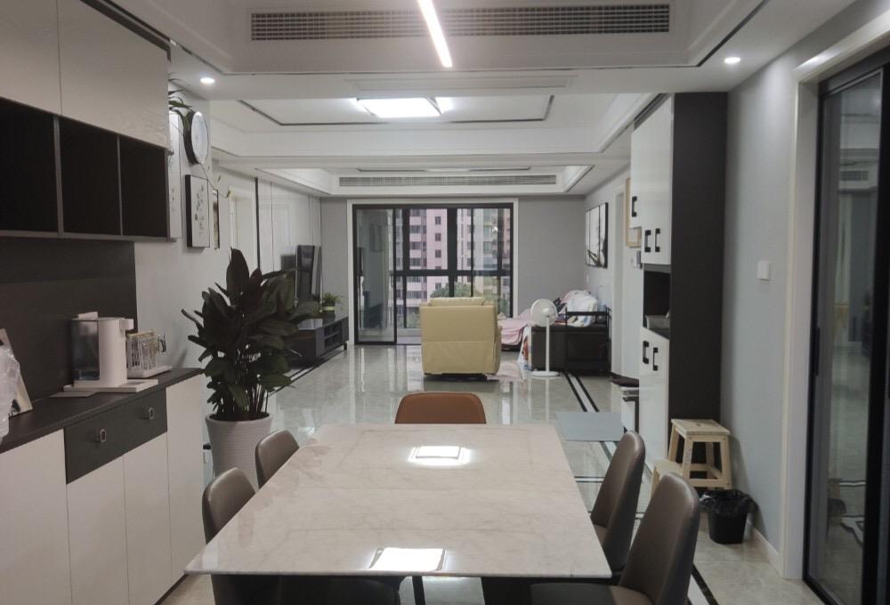 []他家180平大房子，花了6个月的时间终于完工，还没入住晾着通风中