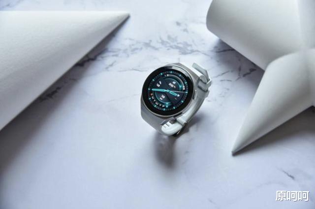 华为watch|华为又一款黑马!华为Watch GT 2e评测:多种运动设计,时尚奢华