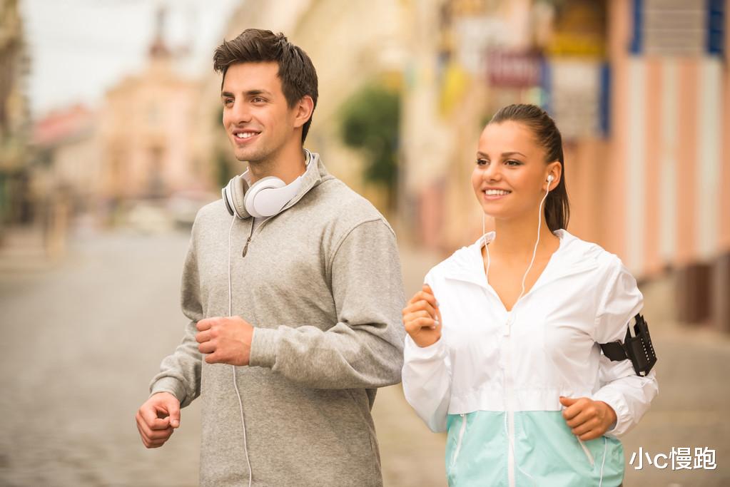 「曾国藩」逆风慢跑5公里，很是疲惫！