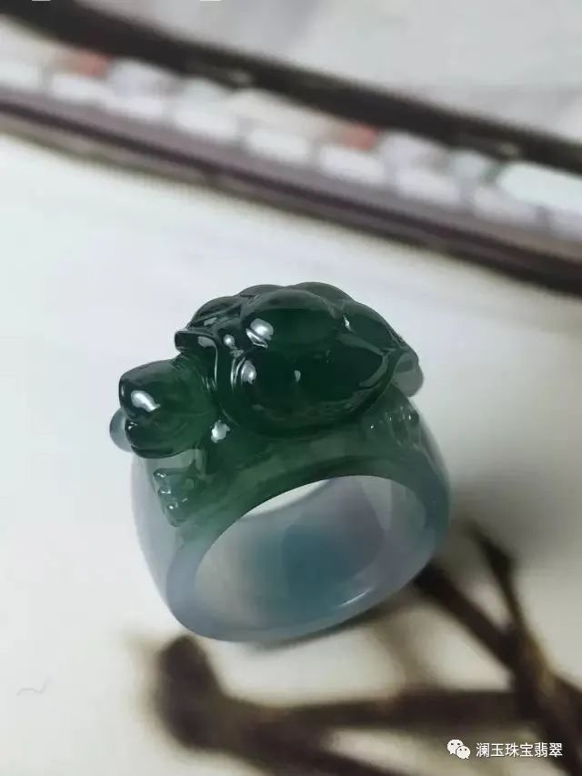 翡翠■翡翠里的冰种