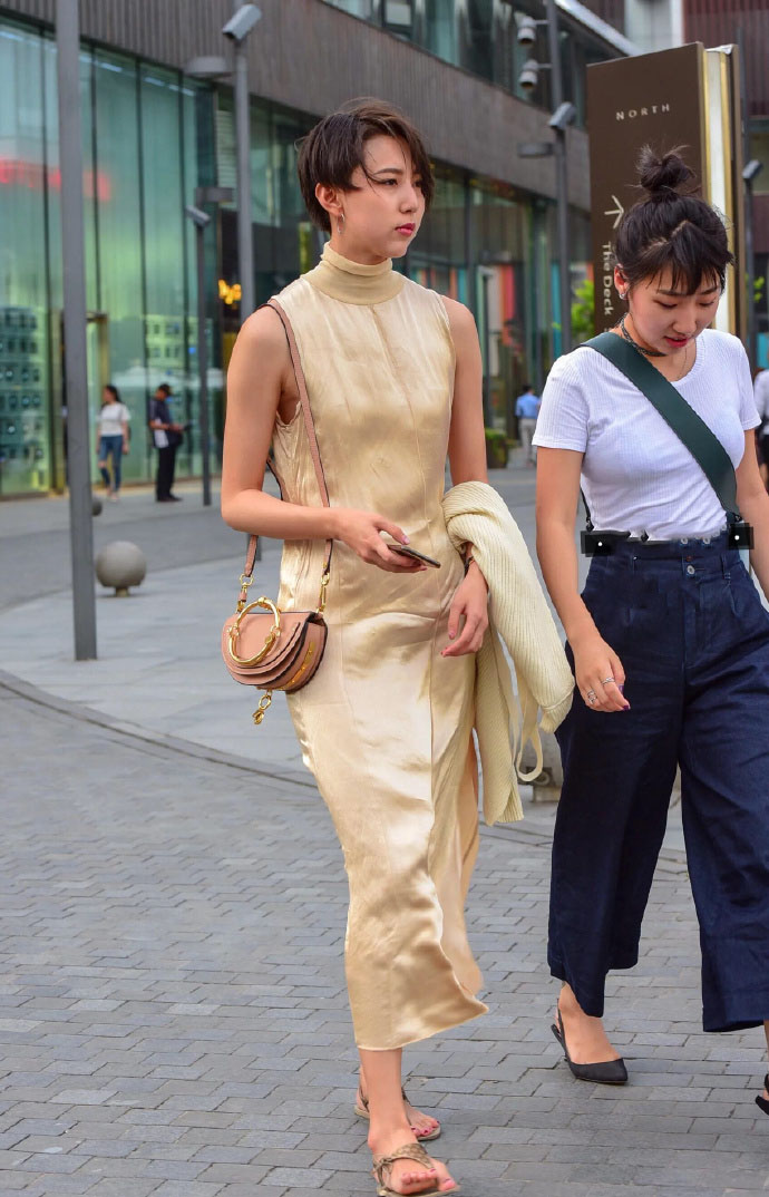 『景甜』也许，短发才是最辣眼睛的吧？可别人很欣赏这样的造型