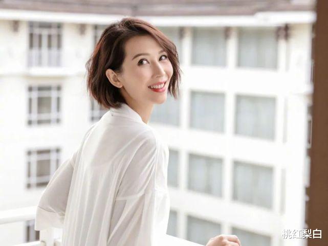 蔡少芬|生完三胎老得太快脸崩了？只怪蔡少芬年轻时太惊艳!