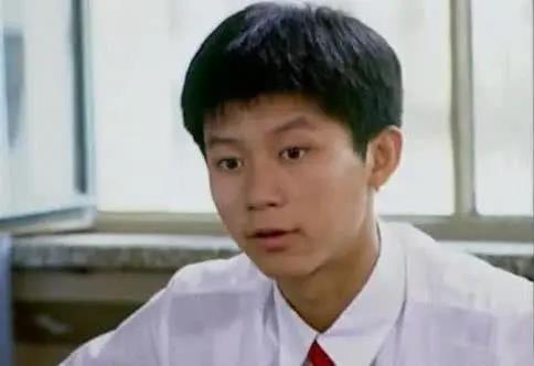 李晨@“老实人”李晨和“豪门”范冰冰的爱情，比我们想象的要复杂