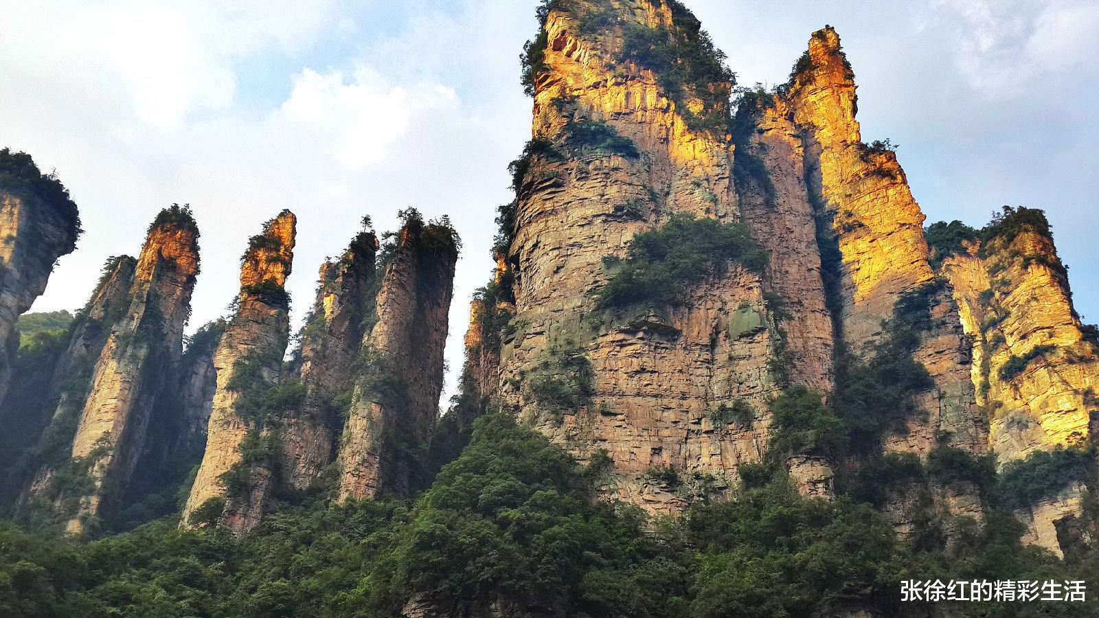 张家界▲“吸金”风景胜地，七天净赚30亿，为何有如此多人前往观光？