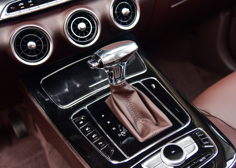 猎豹|诚意足却没人懂！搭载宝马1.6T，10个月卖出412辆，比停产还难受