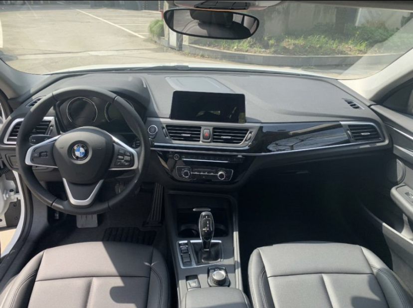 「宝马3系」为了面子，月薪5000的我贷款入手宝马1系，现在感觉快撑不住了