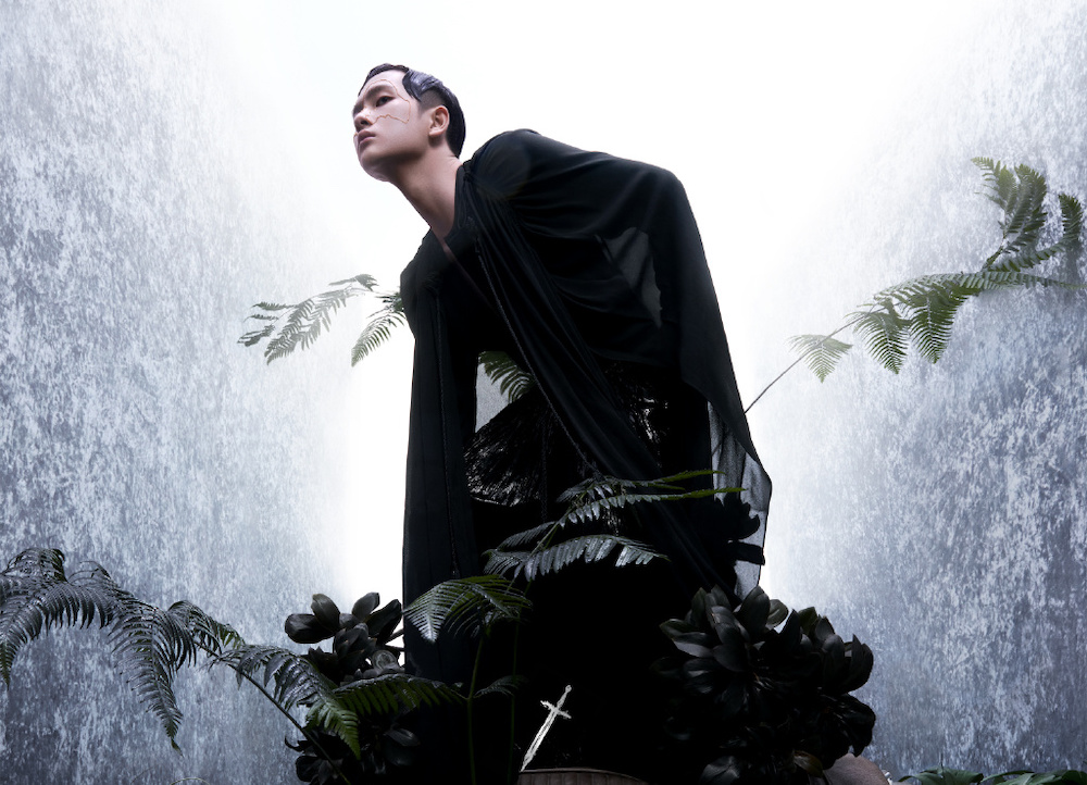 孟美岐@孟美岐、周震南5月11号发表的这首原创新歌，重新定义了“C位”