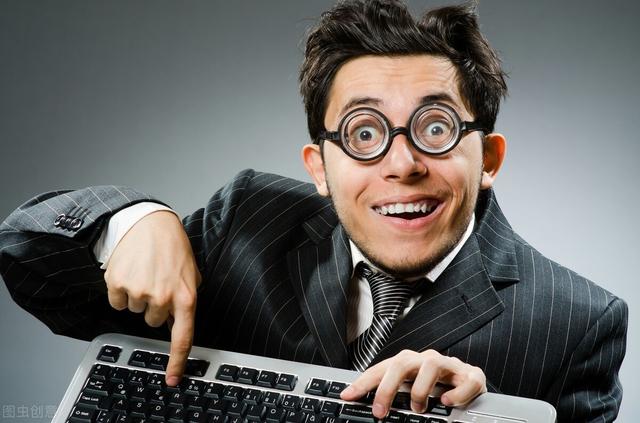 程序员|大龄程序员，曾月薪三万，如今工作都难找，为什么我的钱越来越少