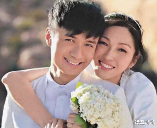 古巨基|古巨基大方晒全家福,52岁妻子产后似“奶奶”,网友:不敢生了