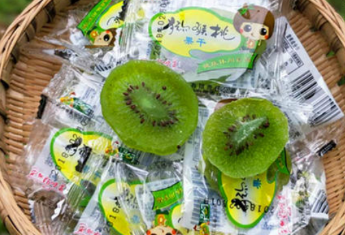 「辣条」我国“最脏”的4种零食，吃过一半是“吃货”，没吃过才“奇葩”