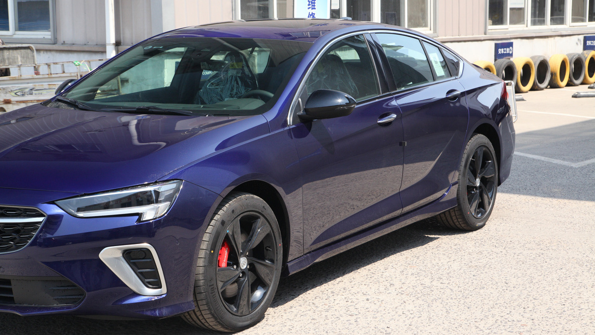 『哈弗f7』新车跌4万,2.0T破百仅7秒,开起来比宝马3系拉风,还买雅阁?