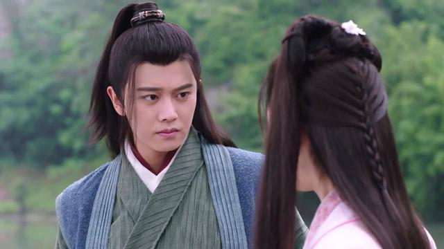 「张慧雯」该为张慧雯说句话吗，《暮白首》不敌《锦衣之下》女主不被欣赏？