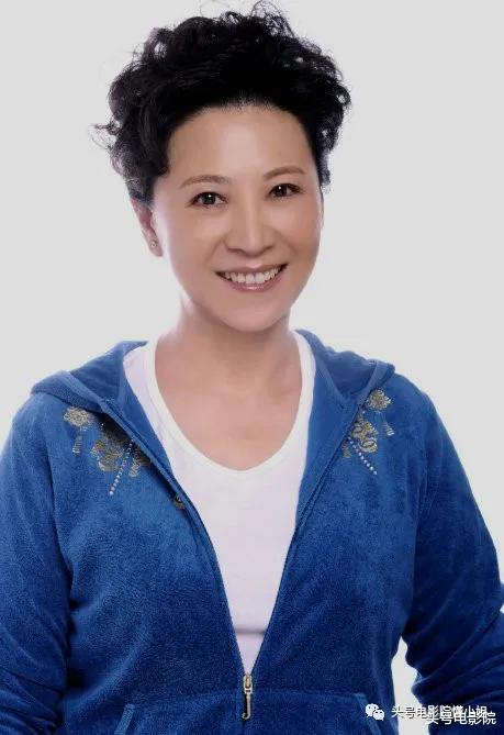 「潘虹」老年版《欢乐颂》开播！5位老戏骨合体，观众：我妈一口气看六集