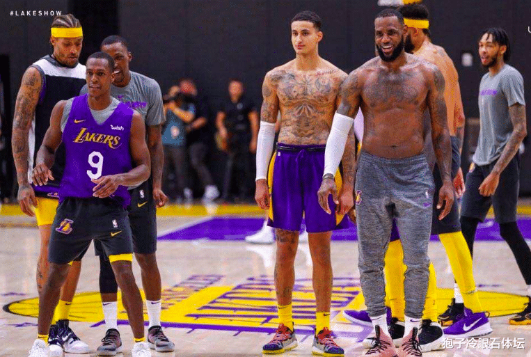 勒布朗·詹姆斯▲自律到自虐！詹姆斯日常食谱全曝光 超15种食材 球迷：真难以下咽