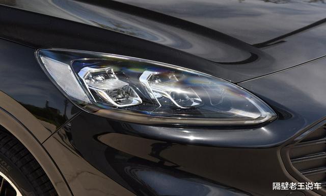 福特|皓影遇对手了，轴距2米7，比CRV还漂亮，2.0T+8AT，不足18万