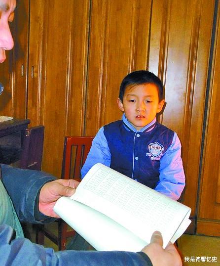 @他年仅8岁就被特招入伍，是中国最小的现役军官，战时发挥大作用