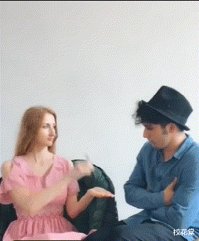 |妹子，你们头上戴着钢丝球在哪买的？哈哈