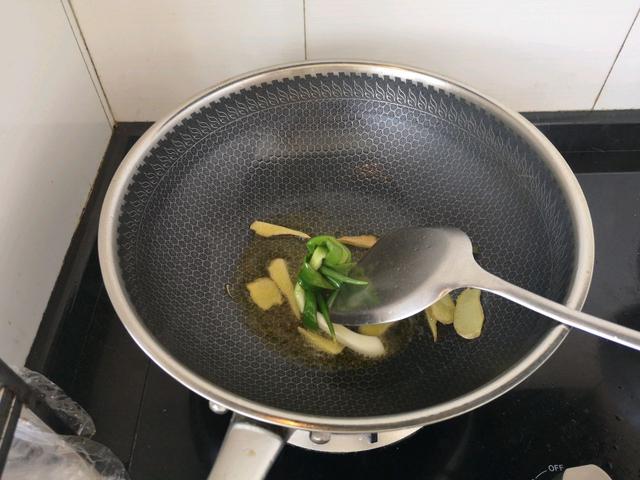 羊肉|中秋前后,此肉再贵也要吃,一年四季不咳嗽,比羊肉滋补