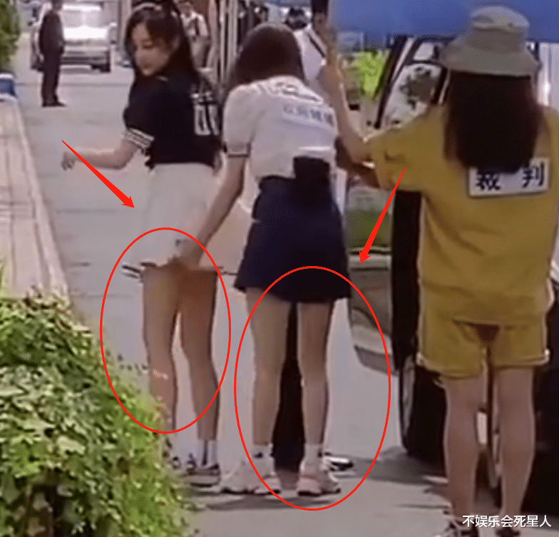 吴宣仪|吴宣仪娜比参加跑男，看清二人的同框照，这肤色对比我没眼花吧？