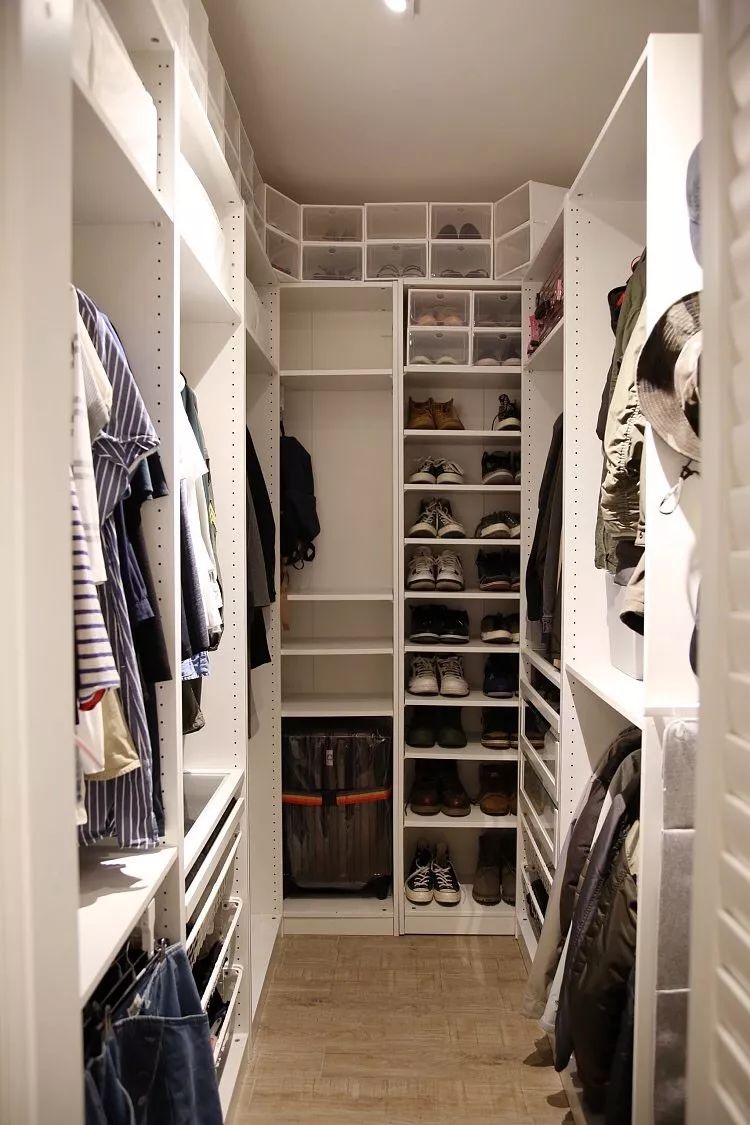 各种形态衣帽间设计，收纳都很丰富，哪种适合你家？