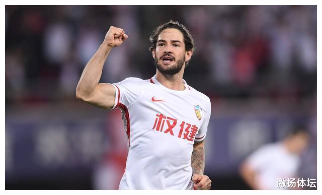 李霄鹏|连续2次发布会提引援，李霄鹏所说的大鱼是他？曾被称塔神接班人