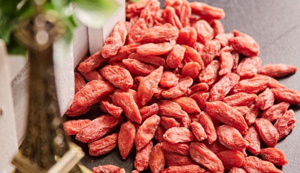 #枸杞#枸杞配上它，阴阳双补，每周吃四次，或能帮你拥有长寿身体