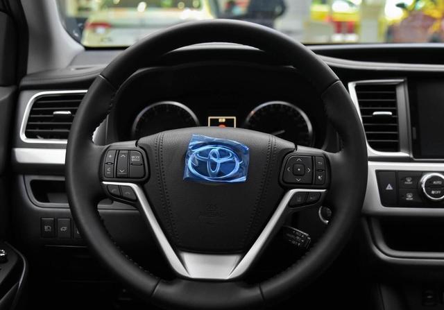 丰田汉兰达|最便宜的丰田汉兰达，猛降2万，2.0T动力+5座，比大众途昂给力！