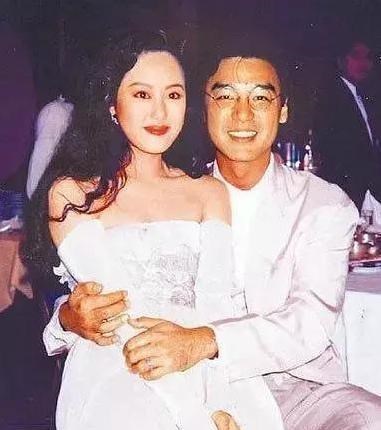 章小蕙：章小蕙——不止是“桃色”