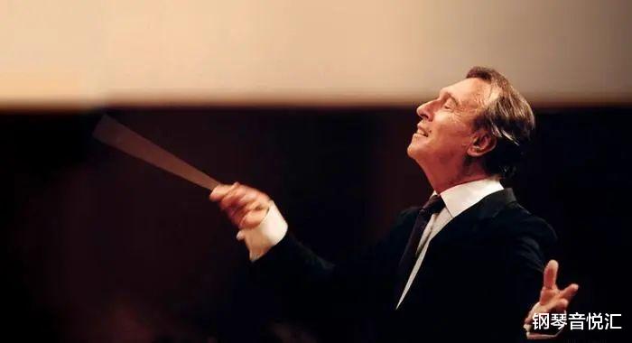 #阿依达#看了这么多场线上音乐会，你知道艺术家的家什么样子吗？