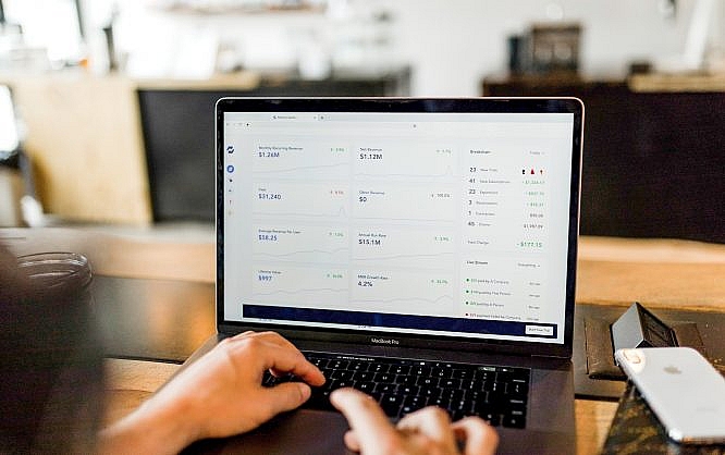 尼康|网站PPC或SEO:哪个更重要?deanzhang设计