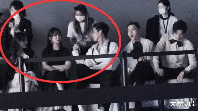 杨紫|不红有多悲哀？杨幂吴亦凡杨紫后台全程热聊，曾经收视女王却被冷落