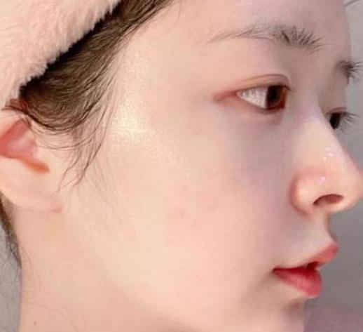 张馨予晒出宝宝正面照?婚后生活太幸福,36岁依然被老公宠成小孩